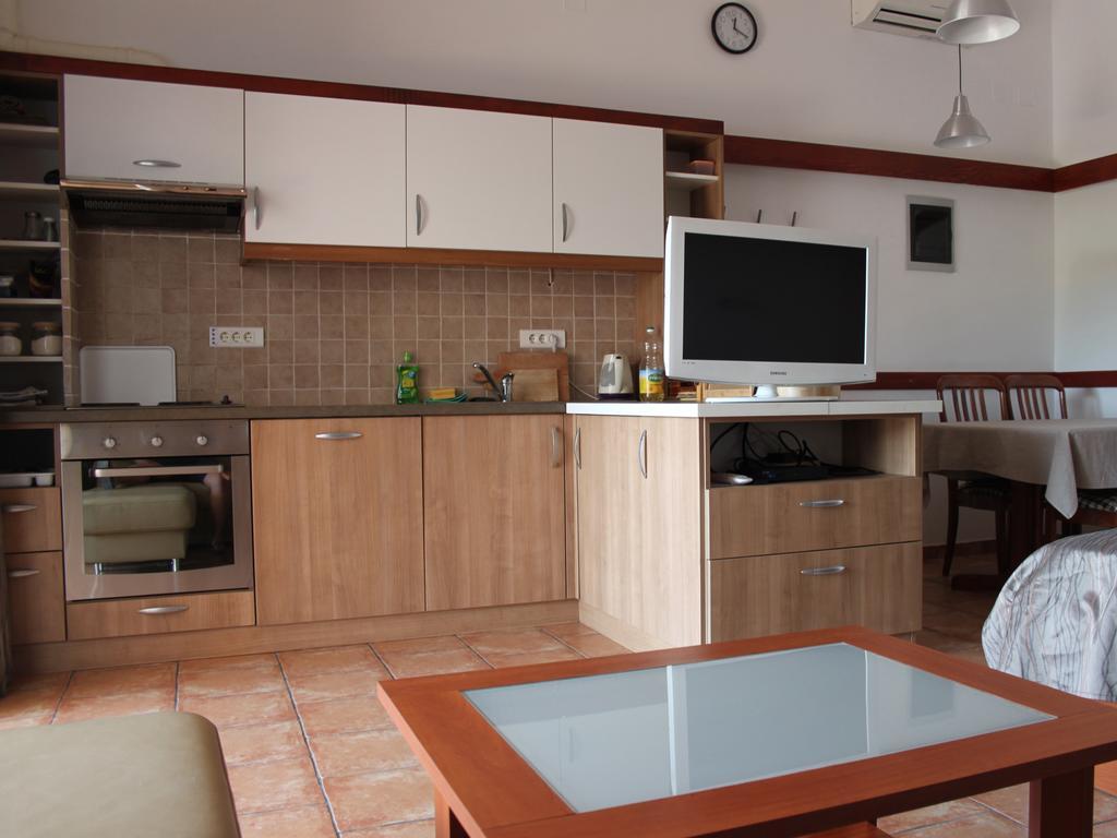 Ra-Krvavica Studio Номер фото